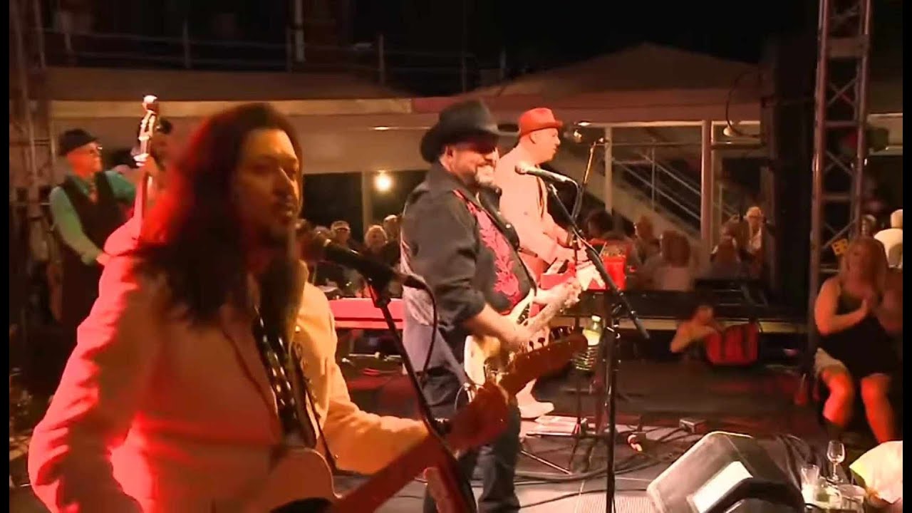 RAUL MALO (RIP 8.12.2025) & THE MAVERICKS - All You Ever Do Is Bring Me Down - Incredible show!