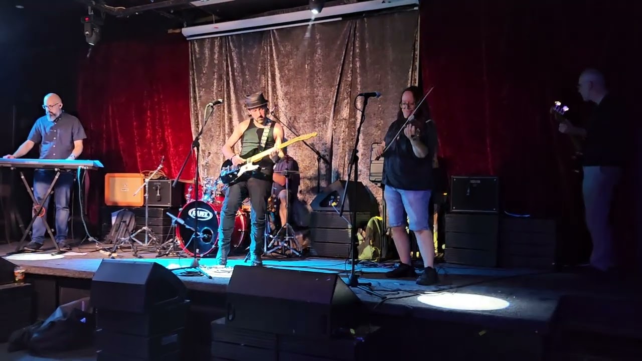 Fugitive Kind live at the Amersham Arms, London, July 2025