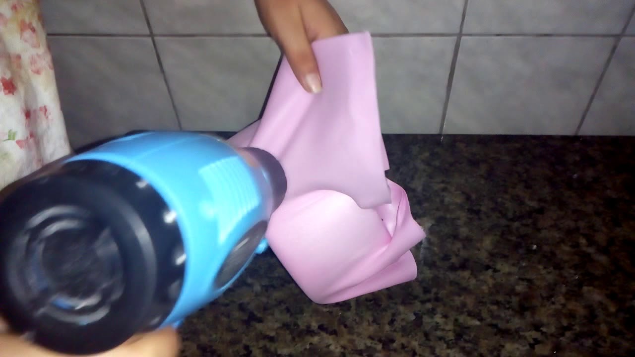 Encapando bolo Fake com EVA sem emendas em oito minutos (sem segredo)