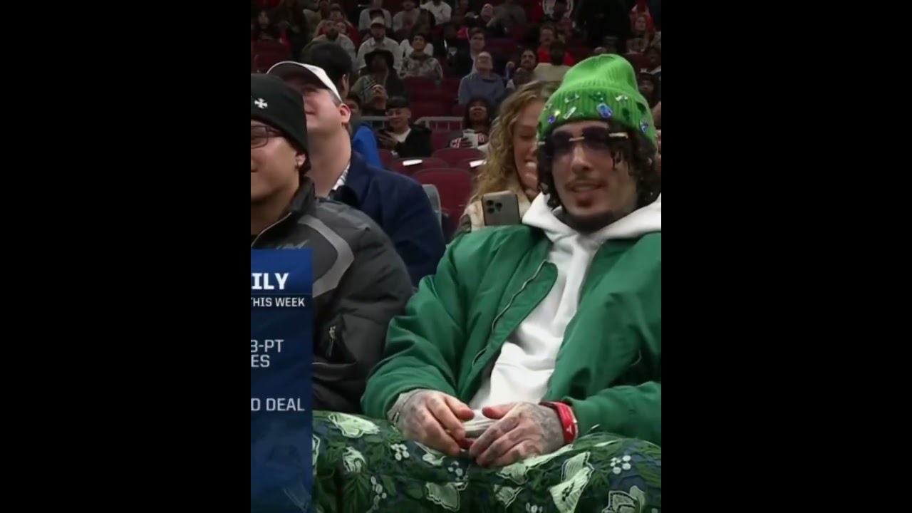 LiAngelo Ball in the building for Lonzo vs. LeMelo 🔥