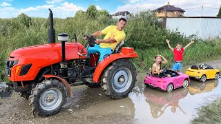 Kids are stuck in the mud on children's cars! Dad helps Sofia and Max