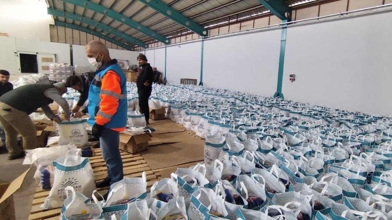 Adıyaman Belediyesi tüm birimleriyle bayramda sahadaydı