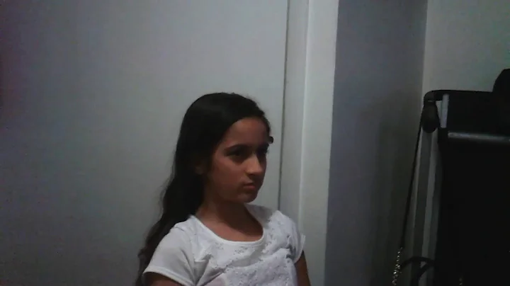 Odalys Lopez su primer video de canto