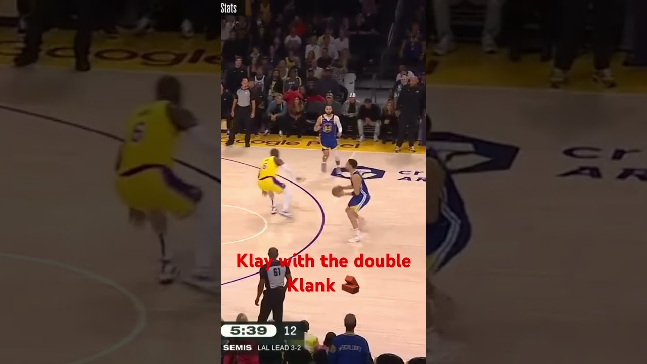 Lebron James with the high IQ play 