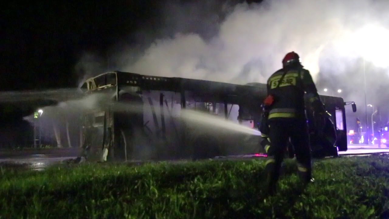 W Olsztynie spłonął autobus komunikacji miejskiej