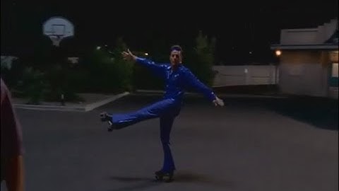 Malcolm In The Middle - Hal Skating (Bryan Cranston)