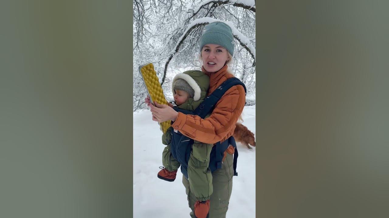 How to Breastfeed While Hiking in the Winter - Hailey Outside