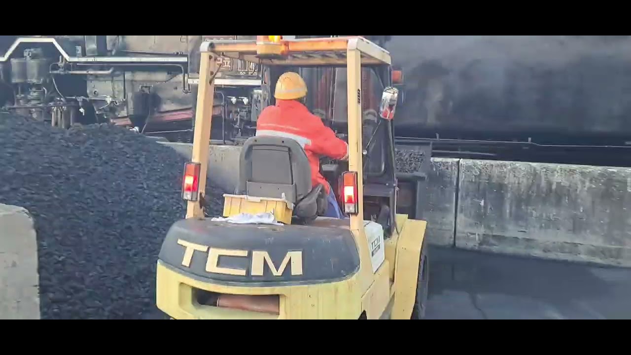 京都鉄道博物館フオークリフトバケットTCMFG20です