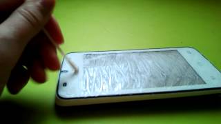 видео Как избавиться от царапин на экране телефона? || 4 простых способа