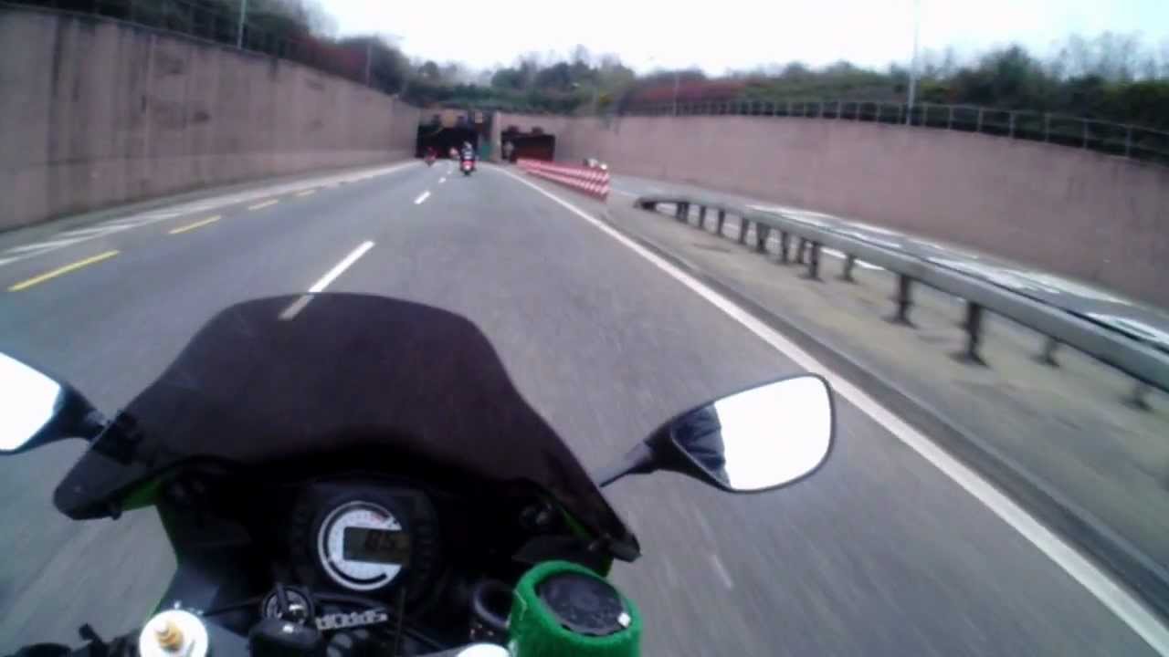 CORK MOTORCYCLE RACING AND VINTAGE CLUB CLIP 2