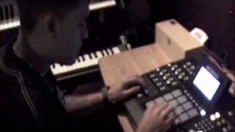 MPC 5000:  Play N Skillz