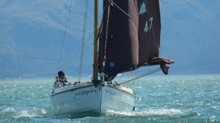 Cape Cutter 19 - Zephyr crosses Tremadog Bay in F5/6.