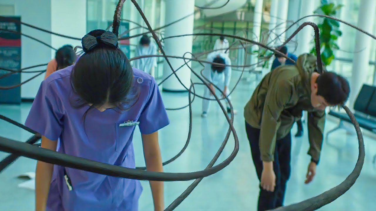 Alienoid | Alien Prisoners Feel Pleasure After Locked in Human Bodies