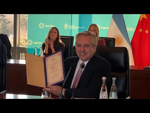 El Presidente recibió el título de Profesor Honoris Causa de la universidad más importante de China