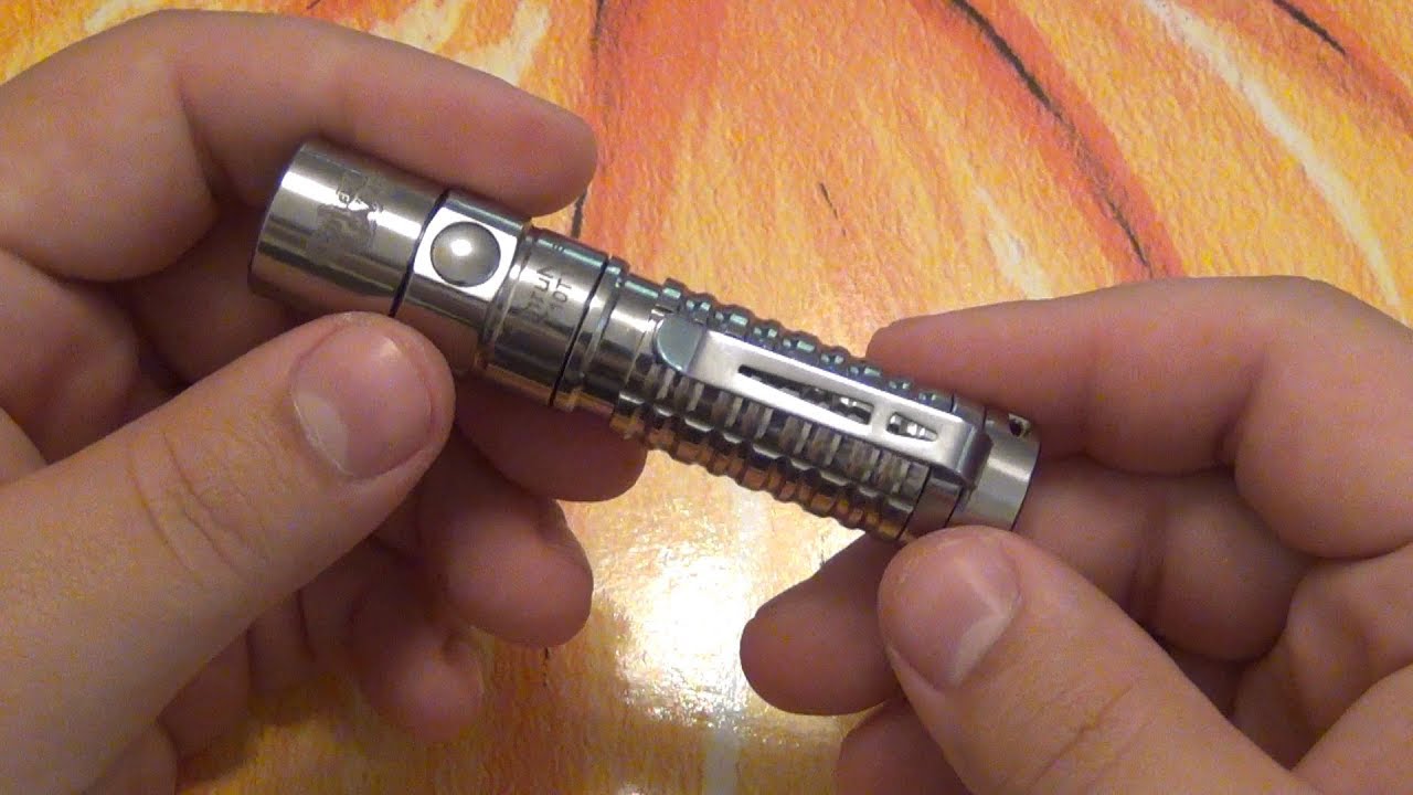 The CUTLERYLOVER EDC Flashlight (T10TV2 - 230 Lumens - 1AA -Titanium)