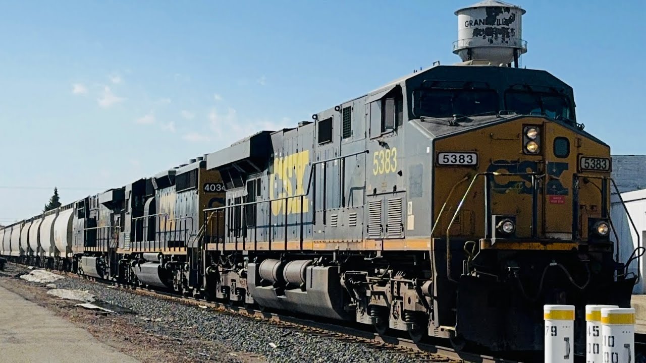 CSX 5383 w/Nice K5LA Horn + Embelm Sticker Unit Combo on M326-18 | 02/18/26