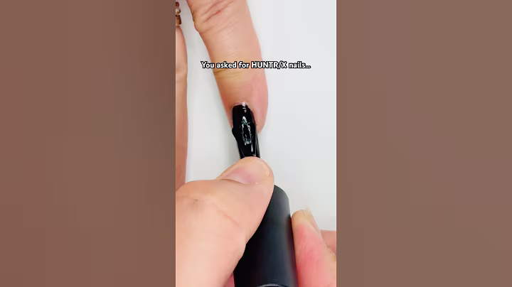 Kpop Demon Hunters Huntrix Nail Art | Golden Nails!