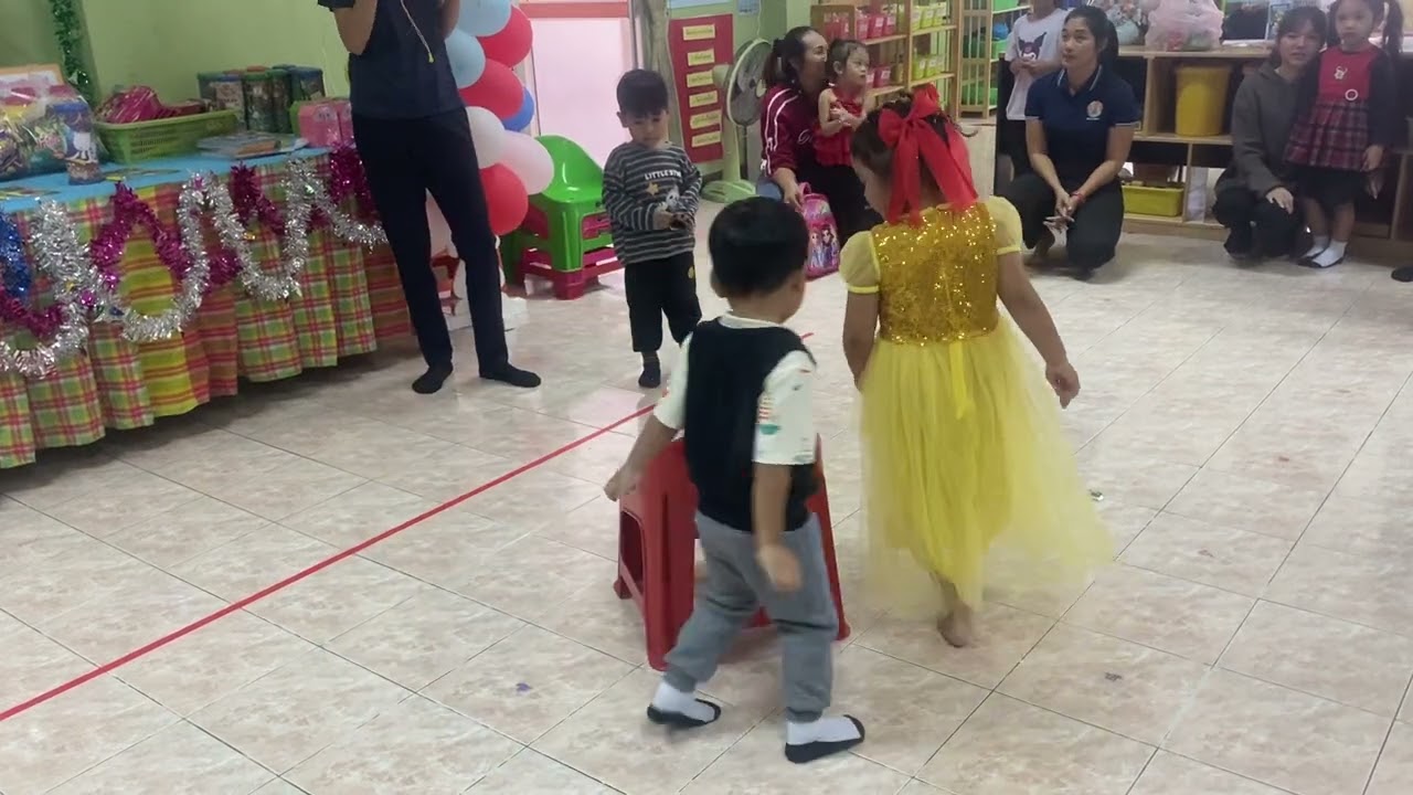 น้องเขาผู้หญิงหญิงครับ เลยอ่อนให้