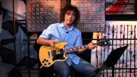 Classical Harmonic Textures and Tricks Guitar Lesson @ GuitarInstructor.com (excerpt)