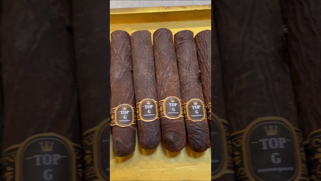 A CIGAR MADE OF CHOCOLATE !!!