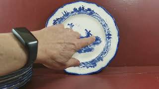Royal Doulton Blue and White China Norfolk D6294 Round 8.5-inch Dessert Plate
