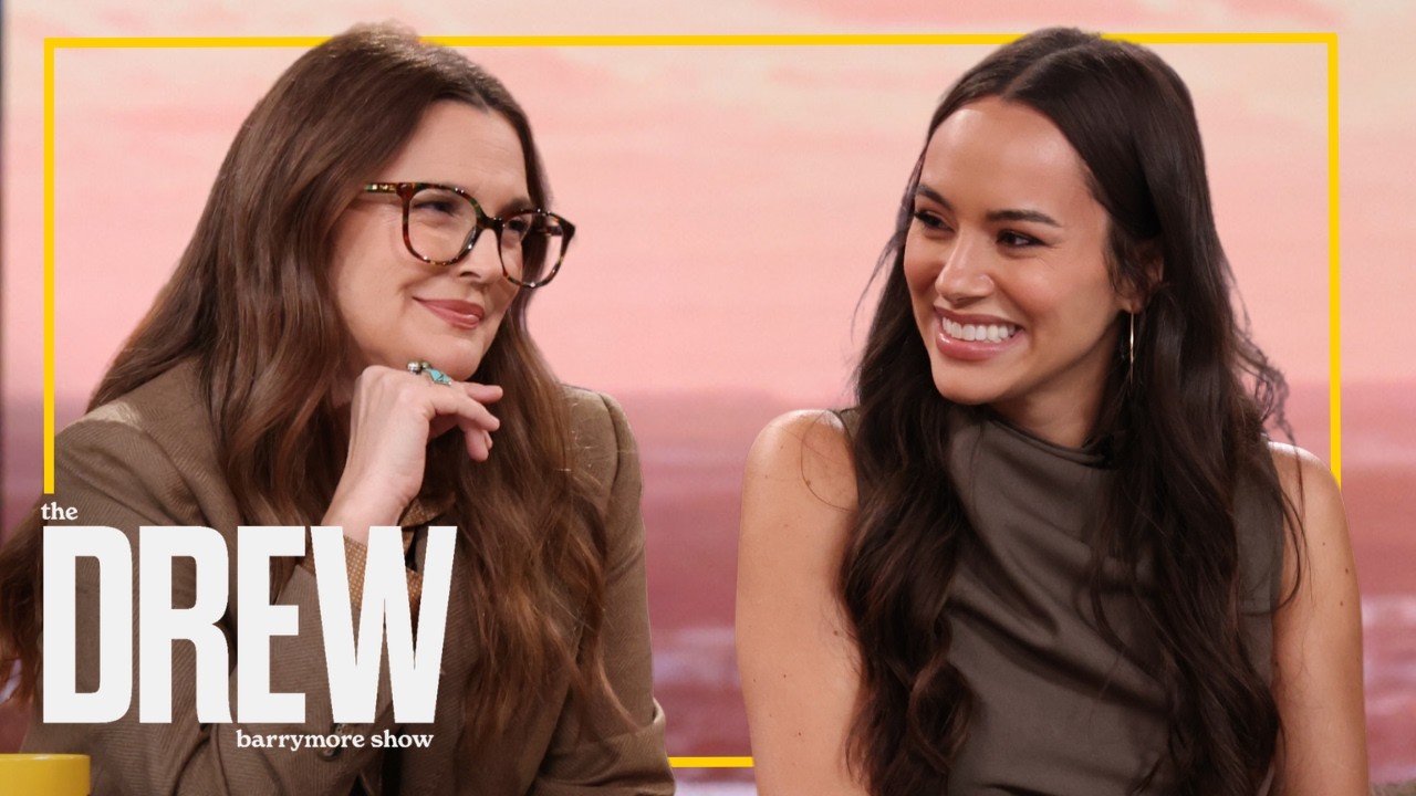 Emily Curl & Drew Barrymore React to Iconic 'Never Been Kissed' Interview from Entertainment Tonight