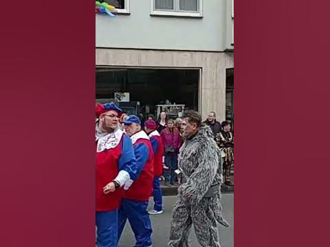 Карнавальный парад в Германии - YouTube