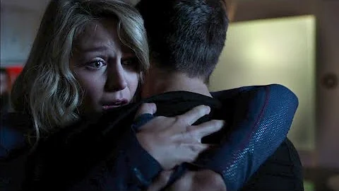 Quantos anos tem Mon-el?