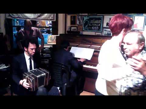 Dúo Ranas - El Huracán en vivo en el Bar Los Laureles