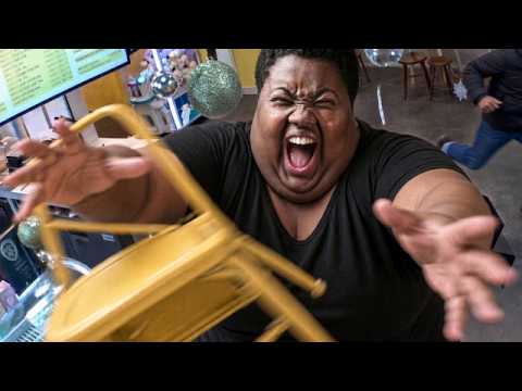 Lunatic Destroys Coffee Shop Over Employee's Laugh