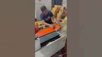 Automatic folder glue with lock button