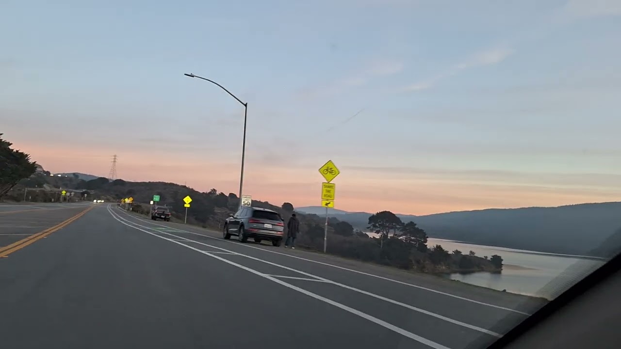 Su Gloria Llena Todo El Universo