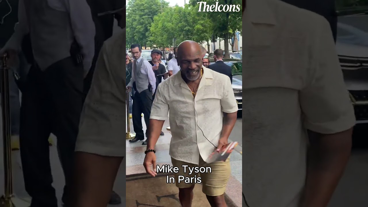 Mike Tyson Signs Autographs In Paris while His Vacation✈️