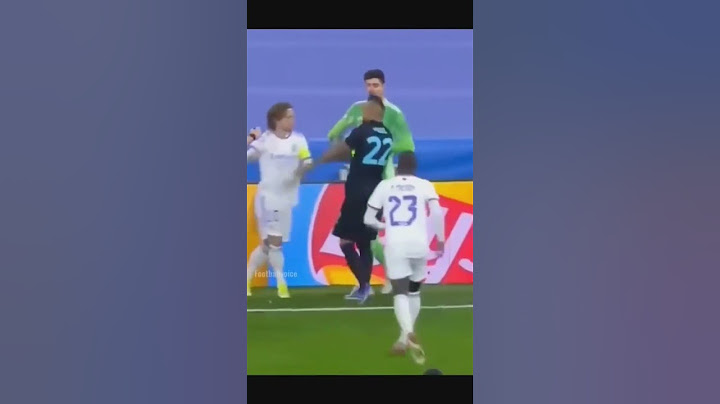 modric vs Vidal soccer skills #shortsfeed #shorts #youtubeshorts #shortsfeed #viralshorts