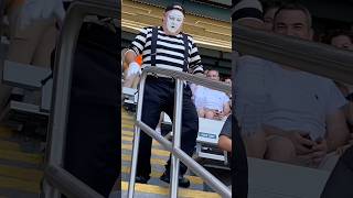 Tom the Mime Antics & Ad-Lib Fun #42! | SeaWorld Orlando | #tomthemime #seaworldmime #funnyshorts