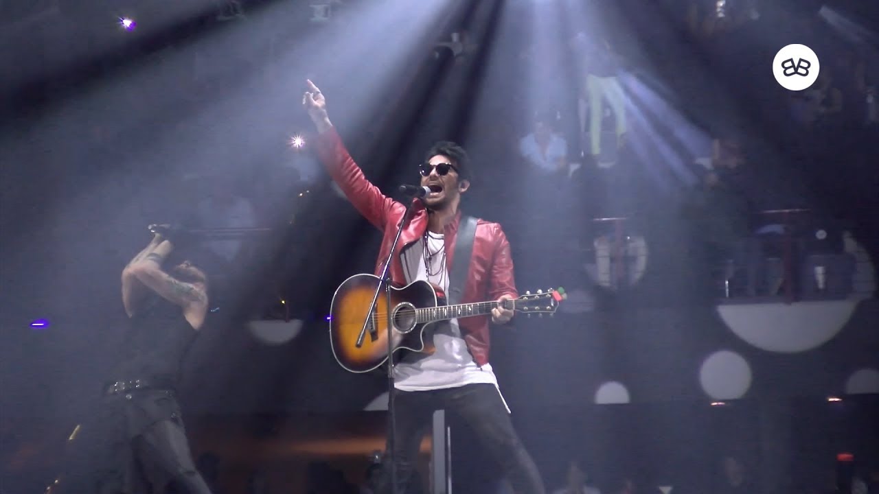 BETO CUEVAS - ¡Triunfa en #90sPopTourMérida!