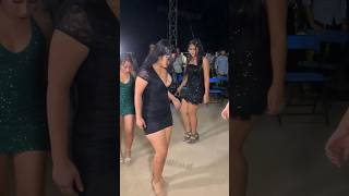 Que bien bailan estas nenas de Guerrero