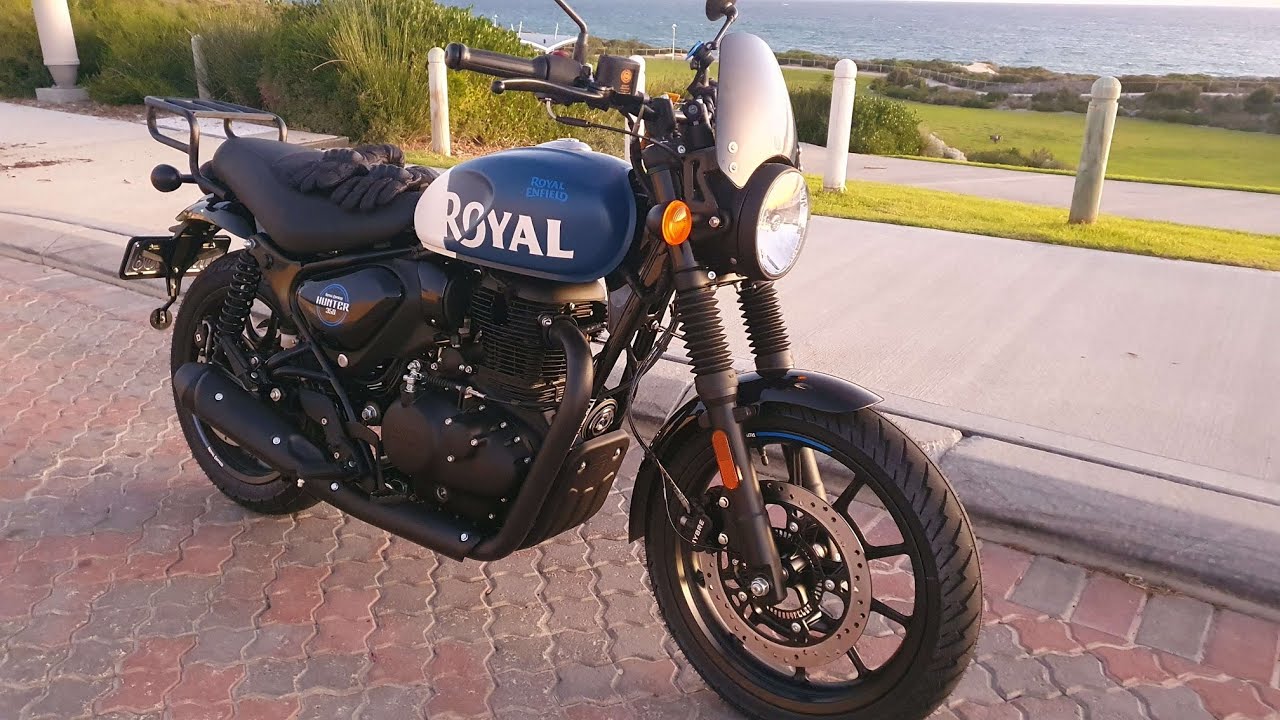 Royal Enfield Hunter 350 OEM windshield install