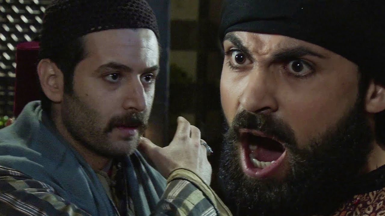 نزل يدك أحسن ما اكسرها و حملك ياها ولاك عبدو