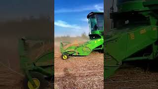 🌾 JOHN DEERE MOISSONNEUSE EN ACTION ! Le roi des champs de moisson 👑 | Climax Agricole #futur