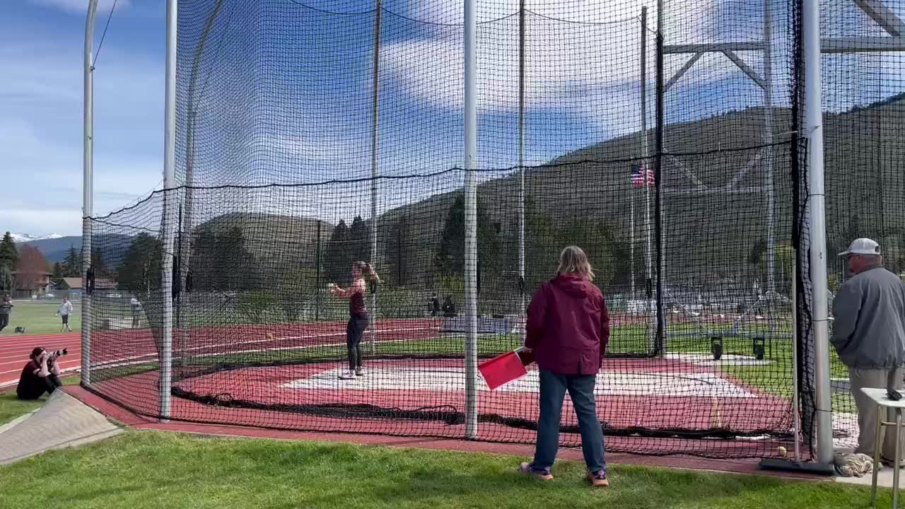 Montana Grizzlies' Ariel Clark wins women's hammer throw at Tom Gage
