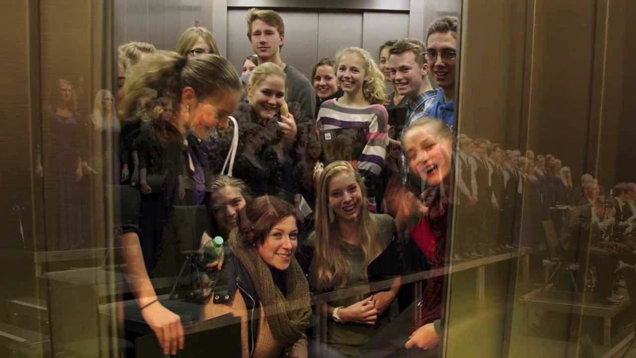 Bella Vita Militar - Opernchöre aus  Cosi Fan Tutte