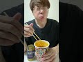 北極ラーメンで晩酌する30代フリーター男#shorts