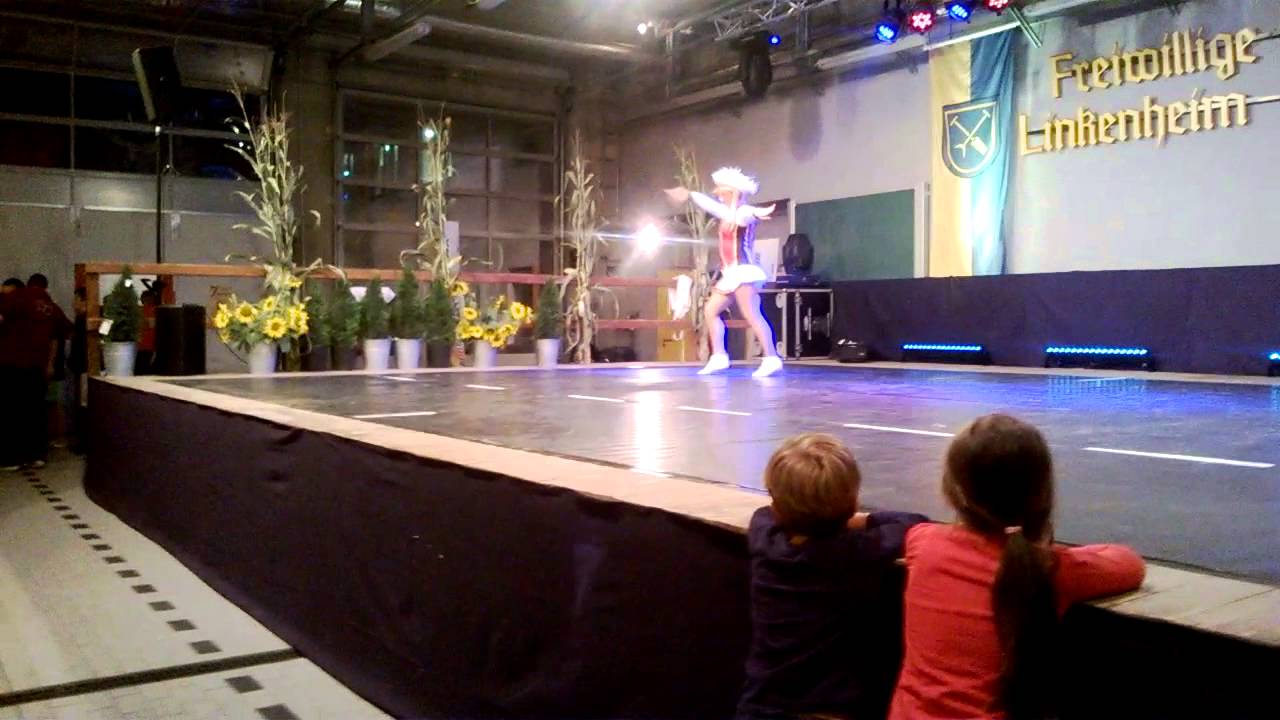 Marcel Luksch Tanzmariechen - 30.09.2013 - Linkenheim-Hochstetten FFW