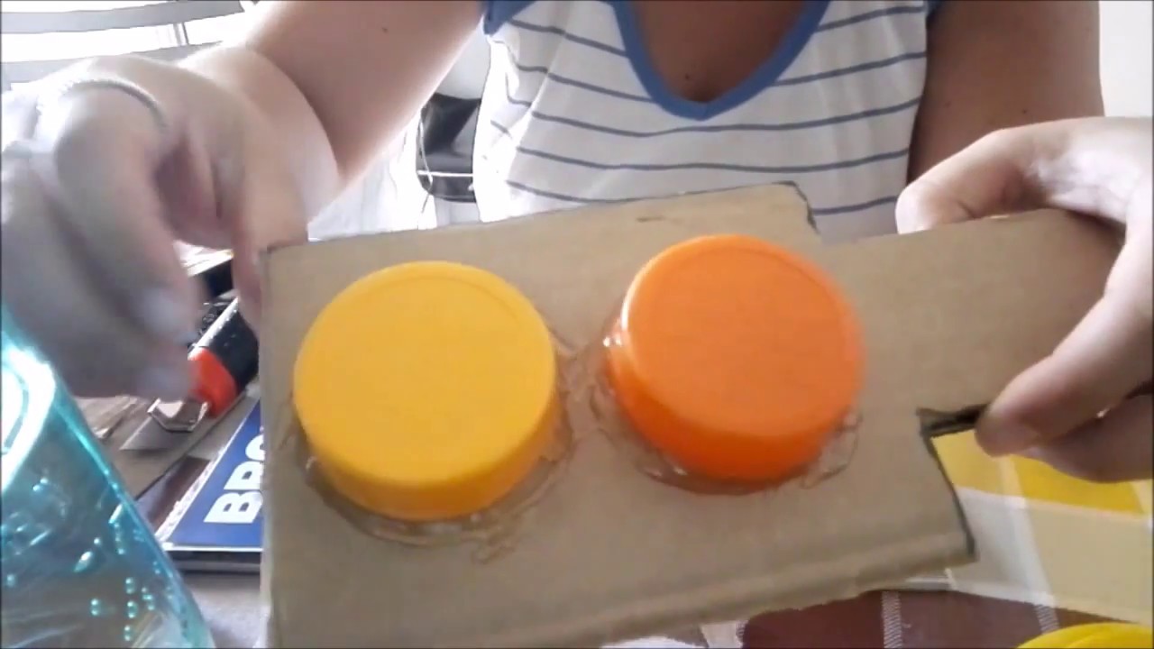 COSTRUIAMO LA MUSICA - con materiali di scarto - SHAKER DOPPIO con tappi