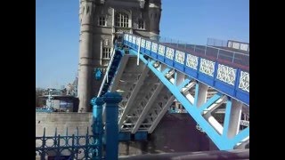Лондон. Развод Тауэрского моста. DSCN4667