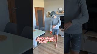 Tato zombie apokalypsa je totální pohoda. Tu knížku asi dočtu celou 😂 🧟‍♂️ 🧟‍♀️ #thewalkingdead
