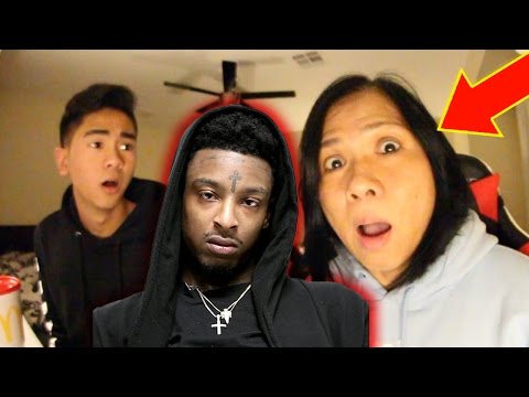 MOM RAPS 21 Savage LYRICS!! (No Heart, 21 Savage & Metro Boomin X ft Future) - MOM RAPS 21 Savage LYRICS!! (No Heart, 21 Savage & Metro Boomin X ft Future)