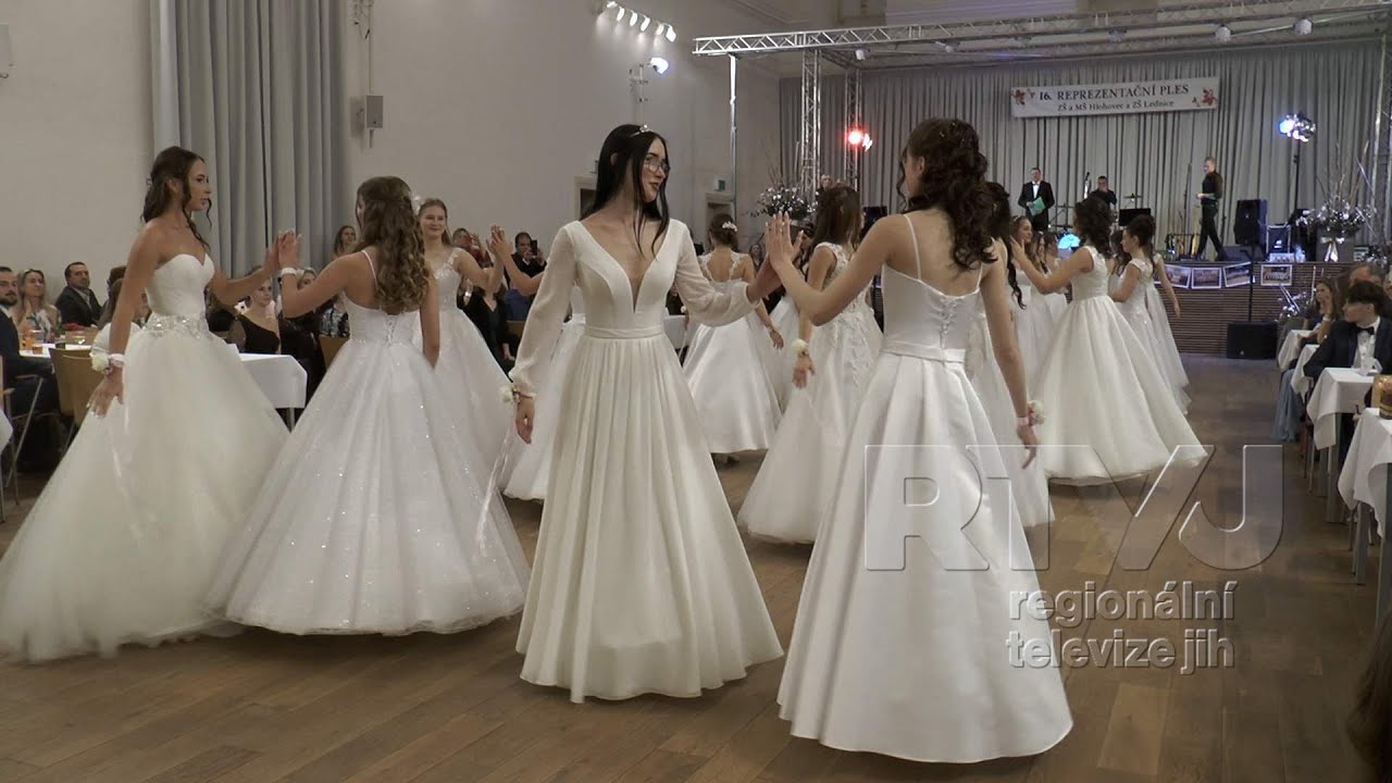 Ples školy putuje mezi Lednicí, Hlohovcem a Bulhary