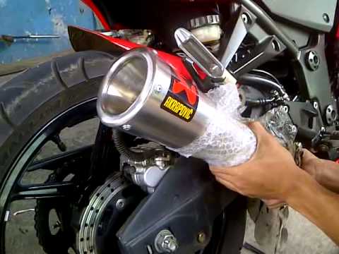 yamaha r15 with racing system exhaust layz doovi yamaha r15 with racing system exhaust layz doovi